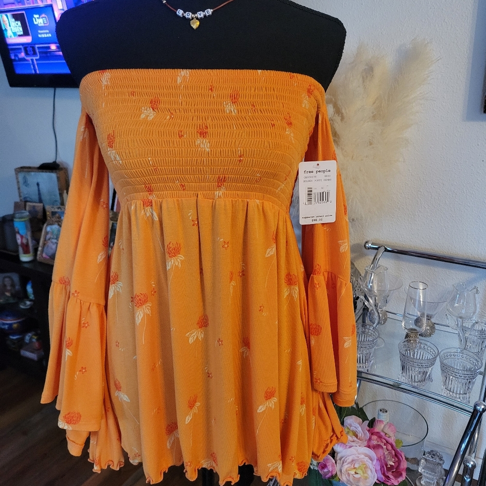 FREE PEOPLE Lana Off The Shoulder Bell Sleeves Orange Smocked Tunic NWTS Size XS - Picture 13 of 13